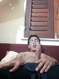 juninhoul webcam model stream image