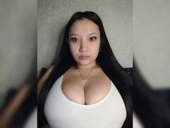 Goldlove10 webcam bongacams model stream image