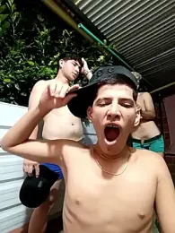 3hornys-straights webcam model stream image