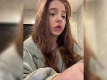 LittleDelora webcam bongacams model stream image