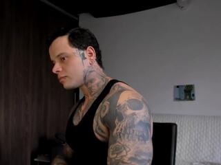 Nate Village webcam model stream image