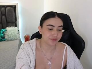 Lola Dove webcam model stream image
