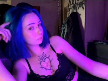 AnnieTouch webcam model stream image