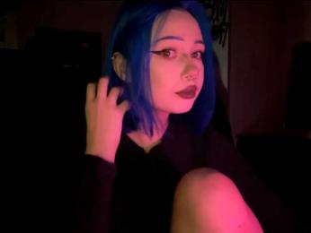 AnnieTouch webcam model stream image