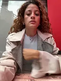 alana15 webcam stripchat model stream image