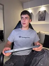 AdrianRinaldi webcam model stream image