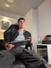 AdrianRinaldi webcam model stream image