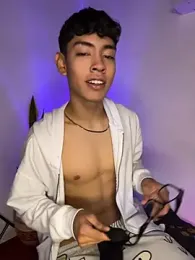 Lion_Boy18 webcam stripchat model stream image
