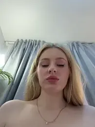 CaseyCumFace webcam model stream image