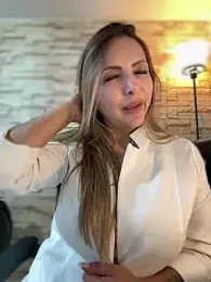 _Abril-Office1 webcam model stream image