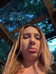 hotamanda01 webcam stripchat model stream image