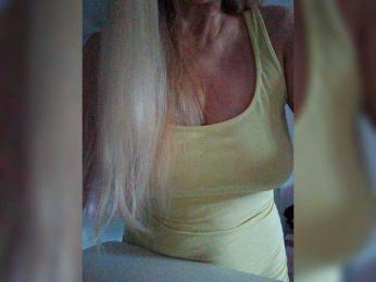 Tata42 webcam model stream image
