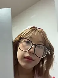 yuer_your webcam stripchat model stream image
