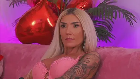 fallingangel webcam stripchat model stream image