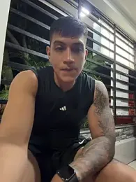 OliverWest04 webcam stripchat model stream image