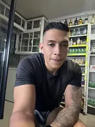 OliverWest04 webcam stripchat model stream image