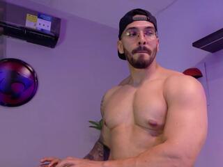 Thony Muscle webcam model stream image