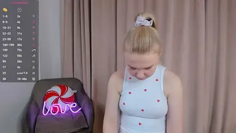 OdetteHarwick webcam stripchat model stream image