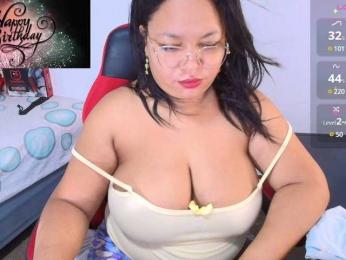 Italy-boobs webcam model stream image