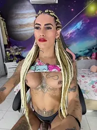 Nella_Dolls webcam stripchat model stream image