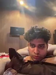 Vihaaanfucks webcam model stream image