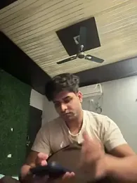 Vihaaanfucks webcam model stream image
