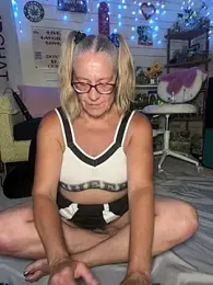 TrenaAnne webcam model stream image