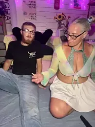 TrenaAnne webcam model stream image