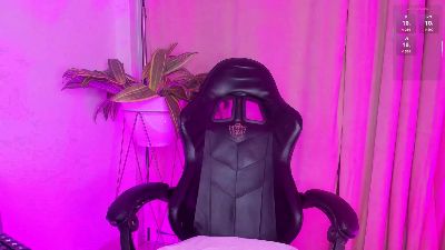 LunaPleasure webcam model stream image