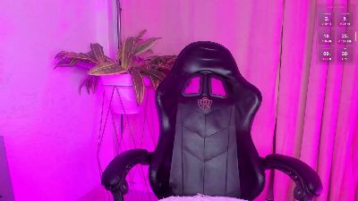 LunaPleasure webcam model stream image