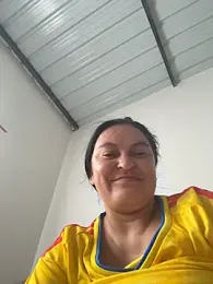 Horny-Mommy-Dirty webcam model stream image