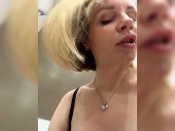 -x777x- webcam model stream image