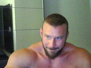 Kevin Muscle webcam model stream image