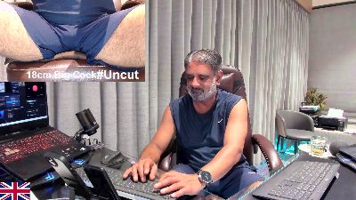 OnlineBossUK webcam model stream image