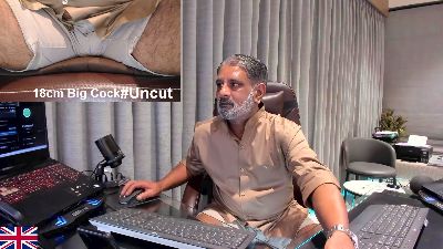 OnlineBossUK webcam model stream image