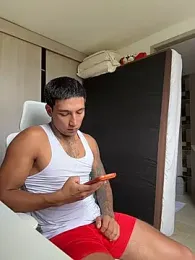 sendfer webcam stripchat model stream image