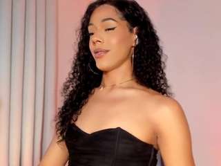 queen-violett1 webcam model stream image
