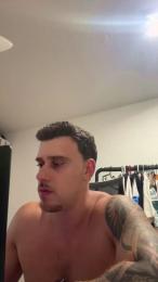 Elyoruga webcam model stream image