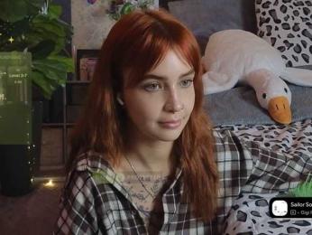 LisLy webcam model stream image