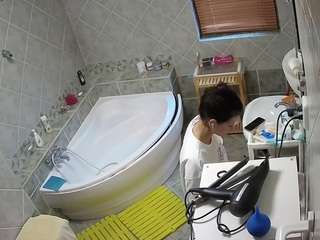 voyeurcam-julmodels-bath-1st-2 webcam camsoda model stream image