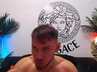 Marco Riciardo webcam flirt4free model stream image