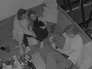 voyeurcam-julmodels-living-7 webcam model stream image