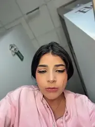 ArieliciousXXX webcam model stream image