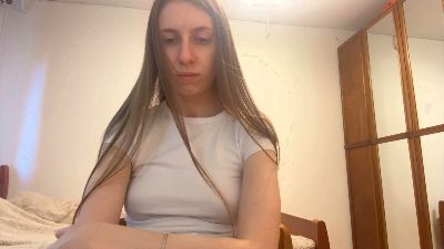 SuEtchells webcam cam4 model stream image