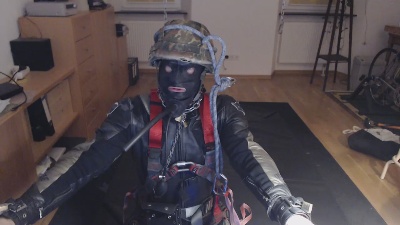 slave0575 webcam model stream image