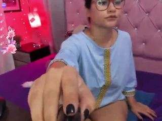 alanasaadi webcam model stream image