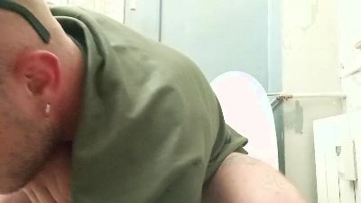 Hugedoee04 webcam model stream image
