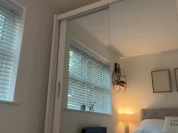rosebella_ webcam model stream image