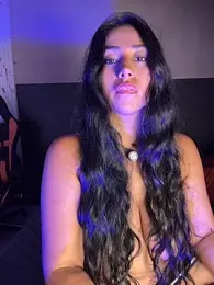 Valentinne_z webcam model stream image