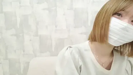 momo_love_ webcam model stream image